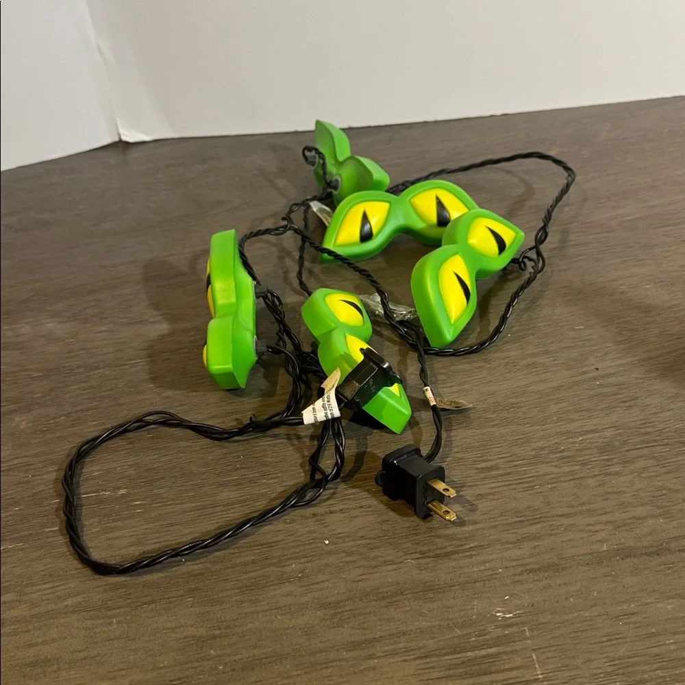 Tekky Toys Spooky Creepers Halloween Lights Eyes Light Up Works